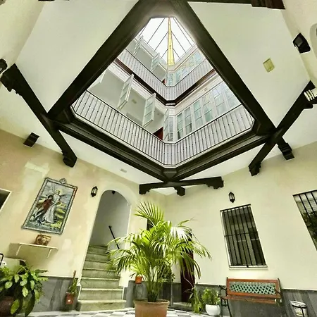 Gatu Gadir, Preferente Mayores De 25 Anos Y Familias *