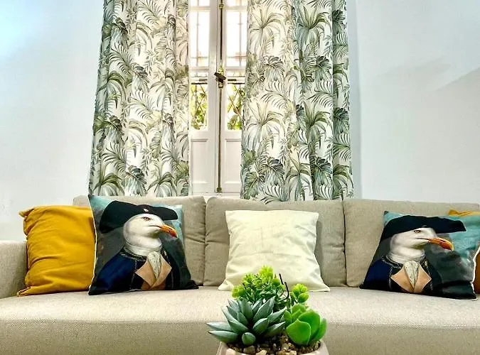 Gatu Gadir, Preferente Mayores De 25 Anos Y Familias *