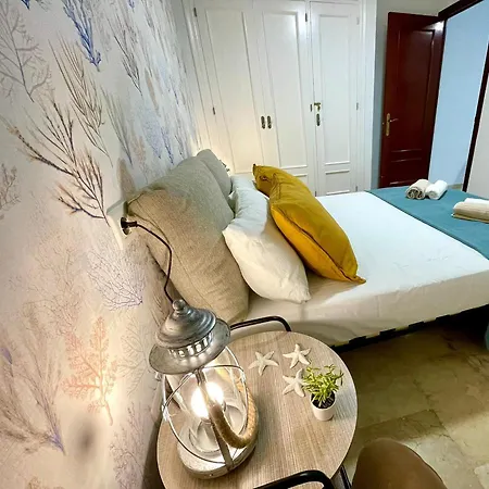 Apartman Gatu Gadir, Preferente Mayores De 25 Anos Y Familias Cádiz