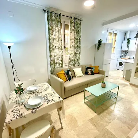 Apartman Gatu Gadir, Preferente Mayores De 25 Anos Y Familias *