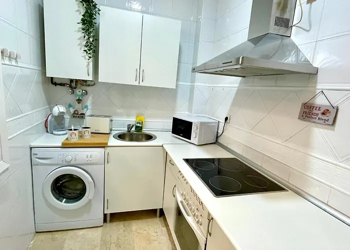 Gatu Gadir, Preferente Mayores De 25 Anos Y Familias *